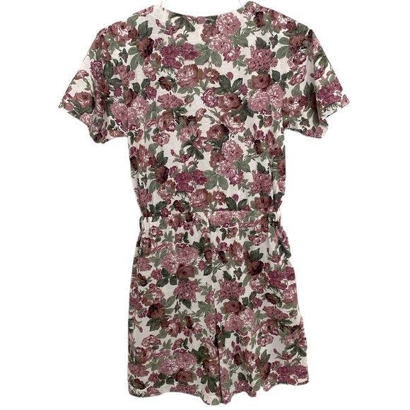 Shenanigans Vintage Floral Button Shortsleeved Romper - Picture 8 of 8